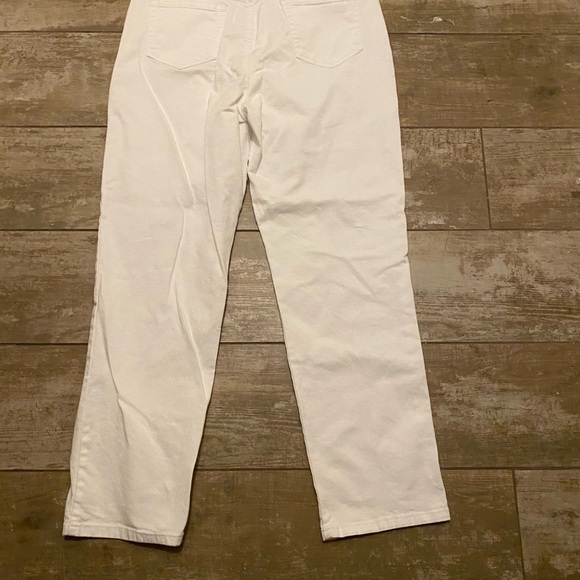 Gloria Vanderbilt Amanda white jeans - Picture 9 of 12